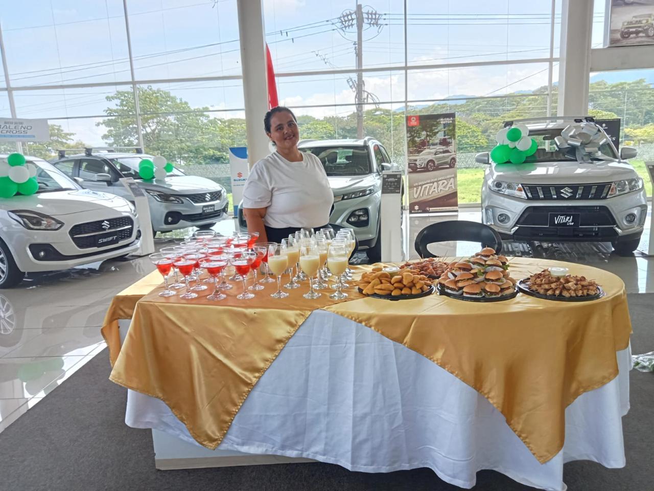 Mesa de catering para una activación corporativa